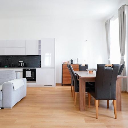 The Dante Prague - Family And Friends Apartments Zewnętrze zdjęcie